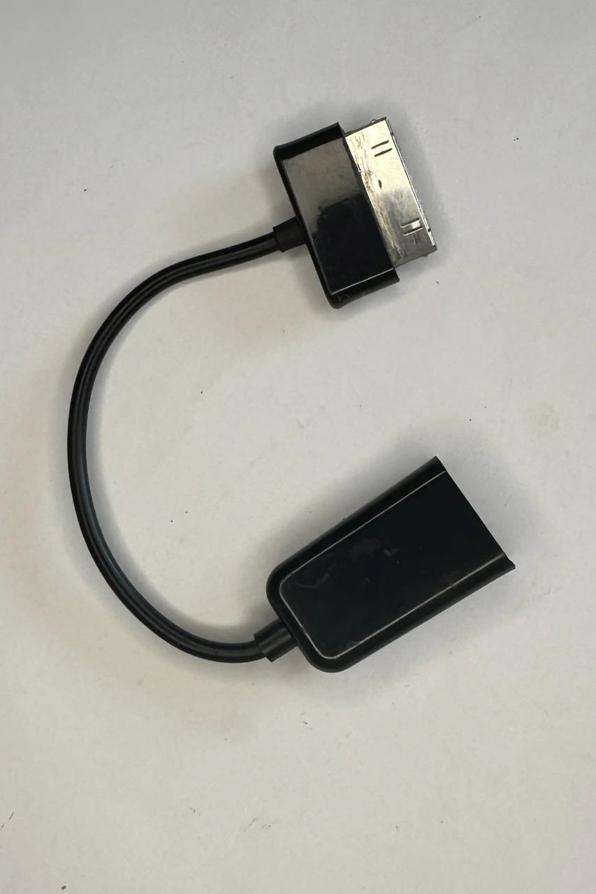 adaptador OTG com ficha de 30 pinos